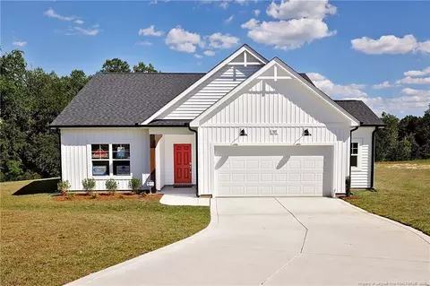 503 Log Pond Rd, Fayetteville, NC 28311