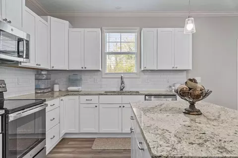 307 Burnside Dr, Raeford, NC 28376 photo 9