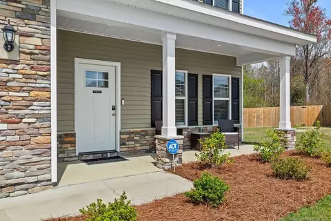 307 Burnside Dr, Raeford, NC 28376 photo 3