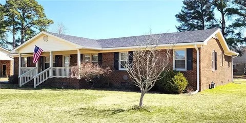 316 Carolina Ave, Clinton, NC 28328