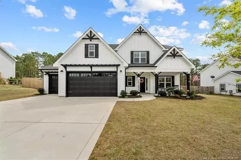 121 Amelia Dr, Carthage, NC 28327