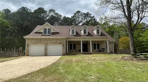 305 Royal Dunes Ct, Linden, NC 28356
