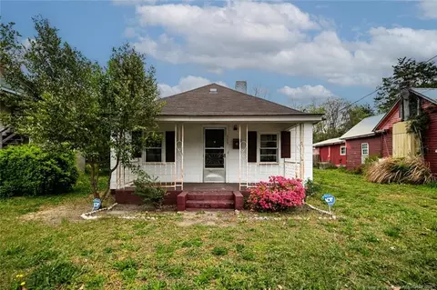 335 S Burlington Dr, Saint Pauls, NC 28384