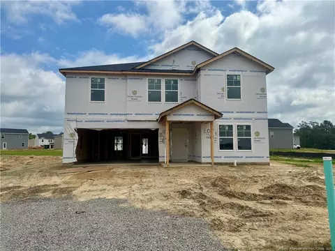 948 Sapphire Stone Ln, Hope Mills, NC 28348