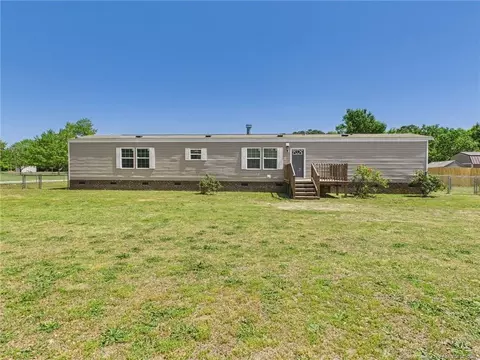 7144 Lee Ave, Wade, NC 28395