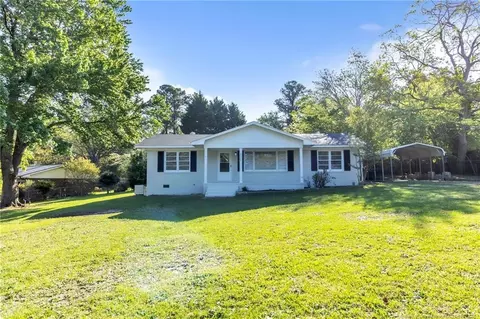 7517 Seaton Pl, Fayetteville, NC 28303