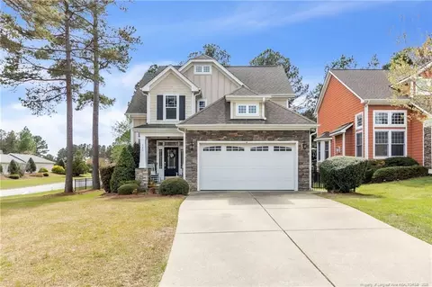 11 Cottswold Ln, Spring Lake, NC 28390