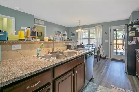 Kitchen - 39 Noble Ct, Cameron, NC 28326 photo 4 of 4