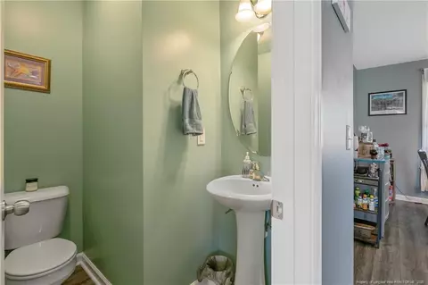 Entry Way - 39 Noble Ct, Cameron, NC 28326 photo 3 of 11