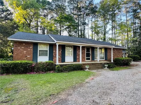 764 Forest Rd, Lumberton, NC 28358