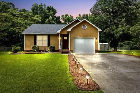 155 Sheffield Ct, Raeford, NC 28376
