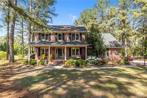 280 W Dove Ridge Ln, Spring Lake, NC 28390