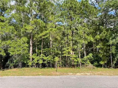 7904 Bankers Dr, Fayetteville, NC 28311
