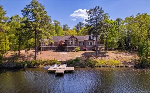215 Tuscarora Rd, Carthage, NC 28327