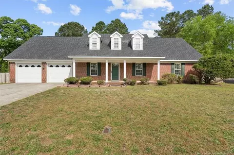 105 Little Rock Dr, Raeford, NC 28376