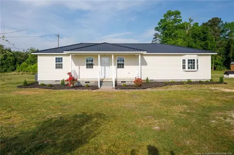 6231 Dunn Rd, Roseboro, NC 28382
