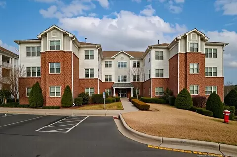 1222 Waterford Lake Dr, Cary, NC 27519