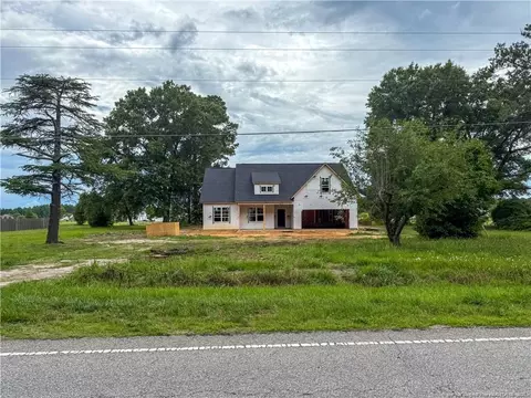 6143 Goldsboro Rd, Wade, NC 28395