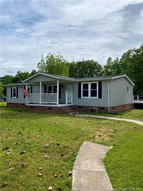 5978 Medina Dr, Fayetteville, NC 28306