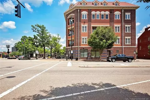 325 Hay St #208, Fayetteville, NC 28301
