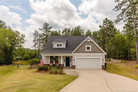 3135 Dana Ln, Aberdeen, NC 28315