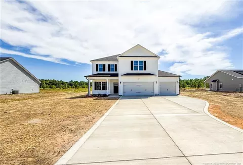 4682 Possum Ct, Wade, NC 28395