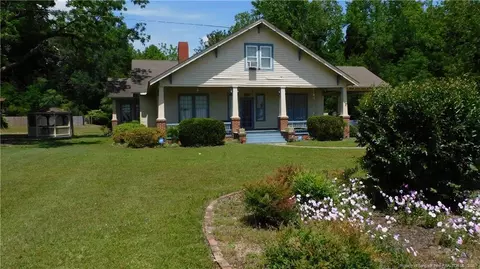 1042 Oquinn Rd, Maxton, NC 28364