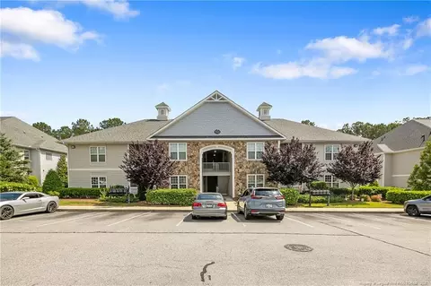 310 Gallery Dr #201, Spring Lake, NC 28390