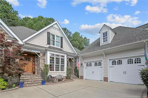631 Anderson Creek Dr, Spring Lake, NC 28390
