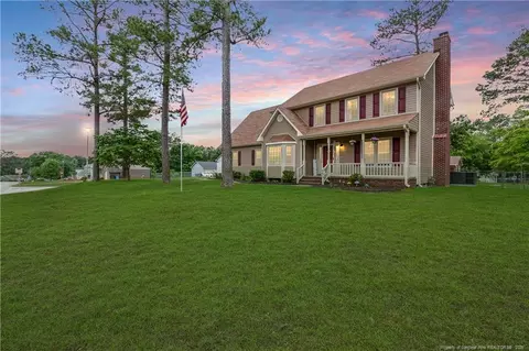 2290 Dockvale Dr, Fayetteville, NC 28306