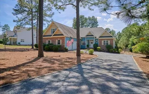 122 Smathers Dr, West End, NC 27376