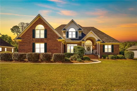 1110 Oakridge Blvd, Lumberton, NC 28358
