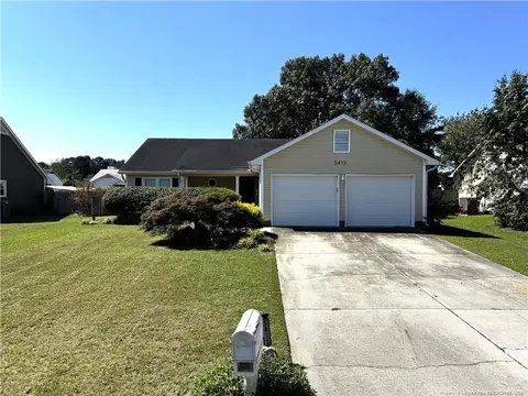 5413 Heather St, Hope Mills, NC 28348