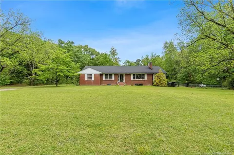 621 Bethesda Ave, Aberdeen, NC 28315