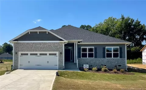 37 Shoreline Dr, Lillington, NC 27546