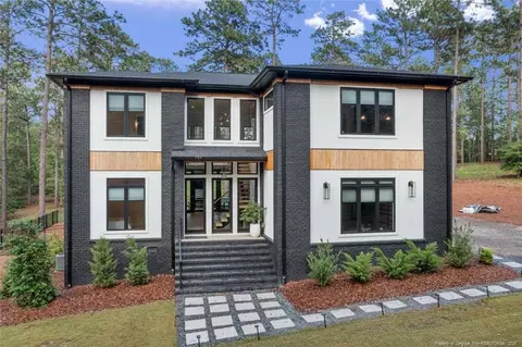 250 Pine Needles Ln, Southern Pines, NC 28387