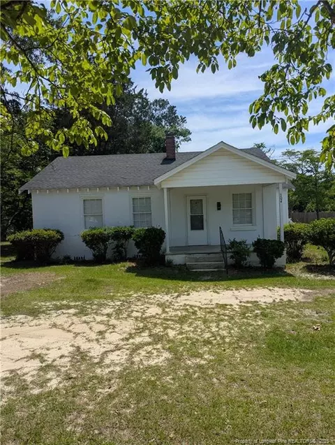 304 N Third St, Saint Pauls, NC 28384