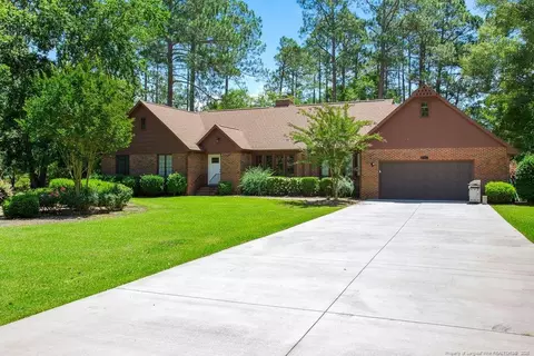 8140 Glasgow Dr, Laurinburg, NC 28352