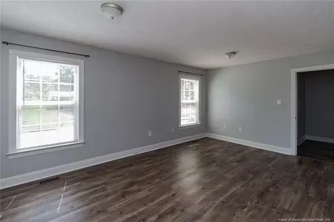 526 E Stack St, Saint Pauls, NC 28384 photo 6