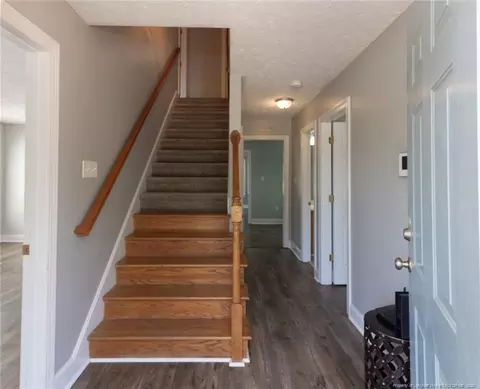 526 E Stack St, Saint Pauls, NC 28384 photo 4