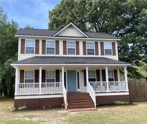 526 E Stack St, Saint Pauls, NC 28384