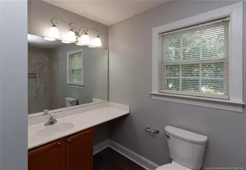 526 E Stack St, Saint Pauls, NC 28384 photo 29