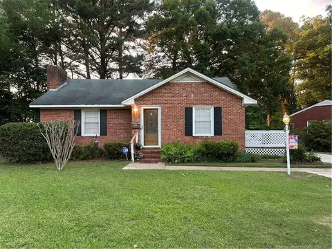 406 N Edinborough St, Red Springs, NC 28377