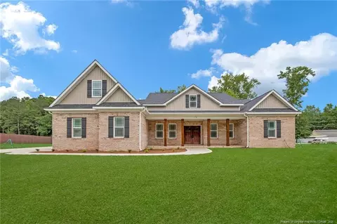 178 Leland Ln, Raeford, NC 28376