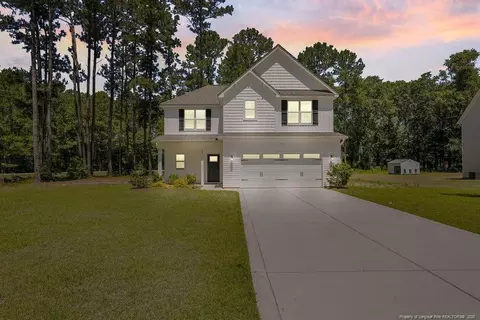 101 Forest Woods Dr, Salemburg, NC 28385