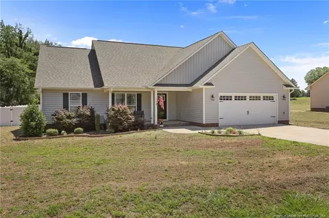 152 Goose Creek Cir, Dunn, NC 28334