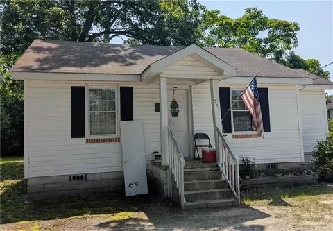 357 S Second St, Saint Pauls, NC 28384