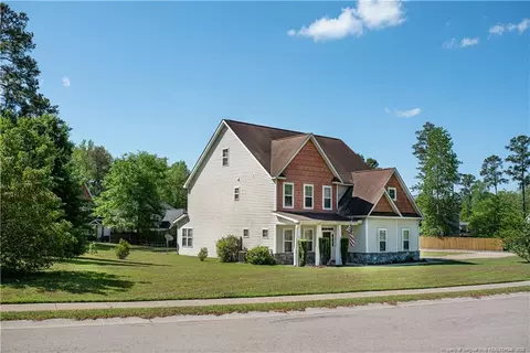 101 Birdsong Ct, Aberdeen, NC 28315