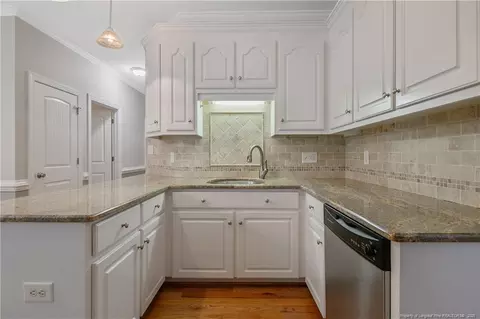 Kitchen - 45 Remington Hill Dr, Bunnlevel, NC 28323 photo 2 of 3