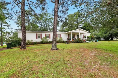 4915 Jefferson Walk Rd, Hope Mills, NC 28348